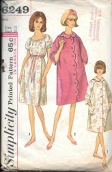 6249 1965 MS RAGLAN ROBE, SS NIGHTGOWN PATTERN 10 31''B